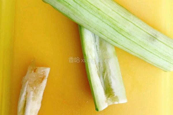 丝瓜蛋饼的做法图解2