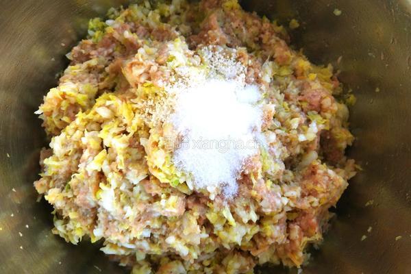 白菜饺子的做法图解11