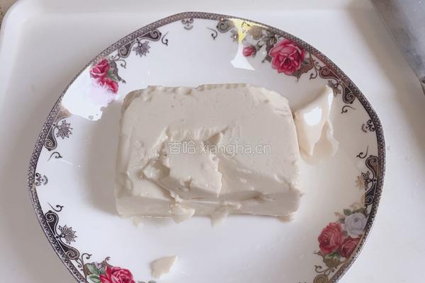皮蛋豆腐的做法图解5