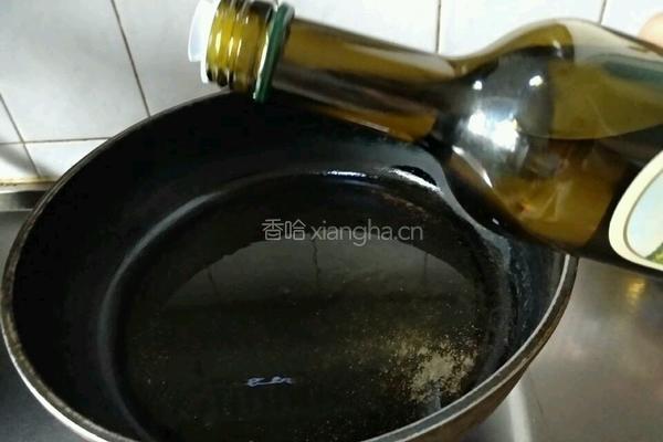 番茄豆腐虾的做法图解2