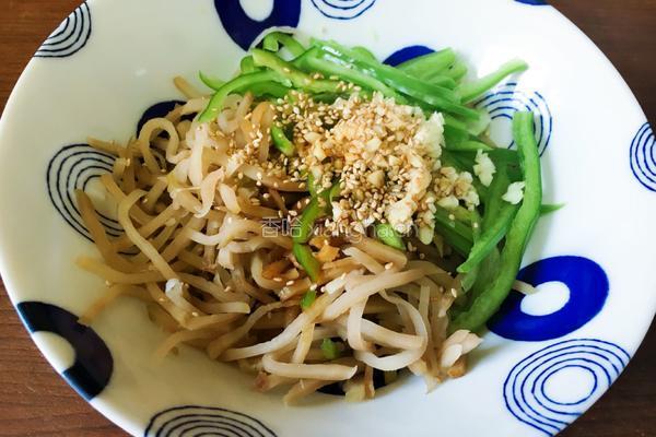 芥菜丝拌青椒丝的做法图解5