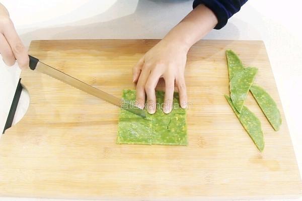 青汁夹心饼的做法图解6