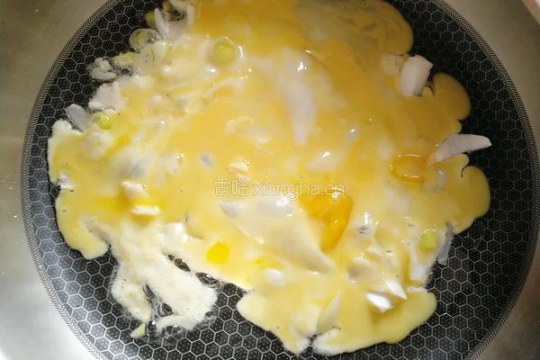 西兰花蛋炒饭的做法图解7