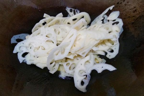 青椒炒藕片的做法图解9