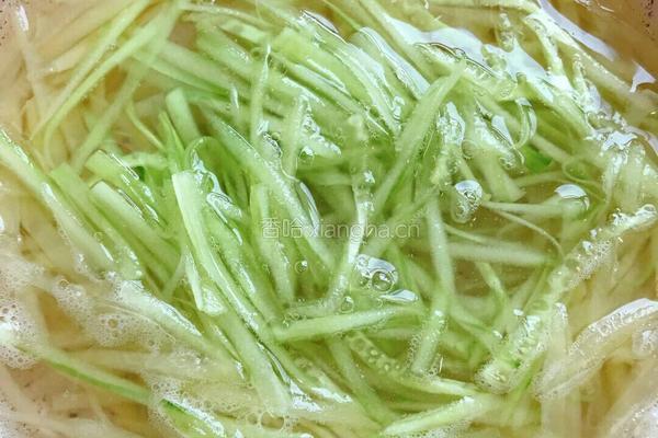 土豆胡萝卜青菜饼的做法图解4