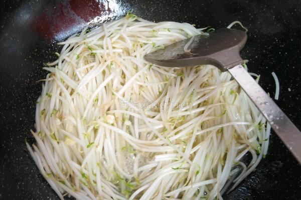 清炒豆芽的做法图解5