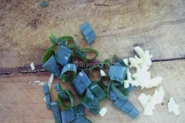 豇豆角炒土豆的做法图解1