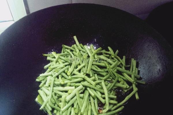 豇豆角炒土豆的做法图解8