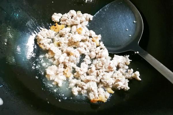 肉末焖扁豆角的做法图解6
