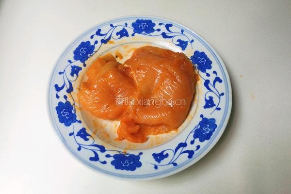  法式沙拉酱锅煎香甜鸡脯的做法图解2