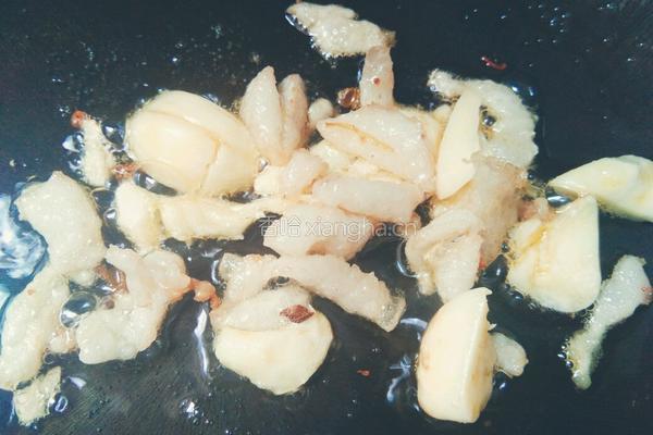 豆鼓辣椒炒肉的做法图解2