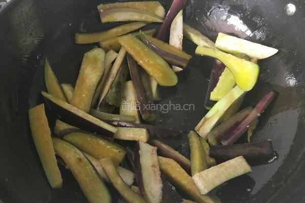 鱼香茄条的做法图解2