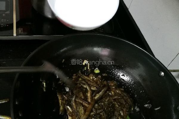 干煸糟菜泥鳅的做法图解9