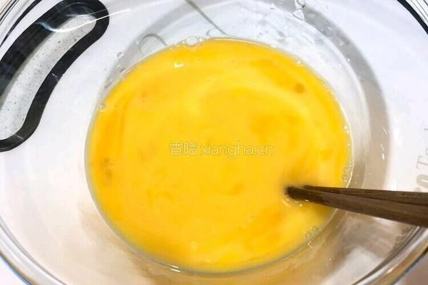 银鱼黄瓜蛋饼的做法图解2