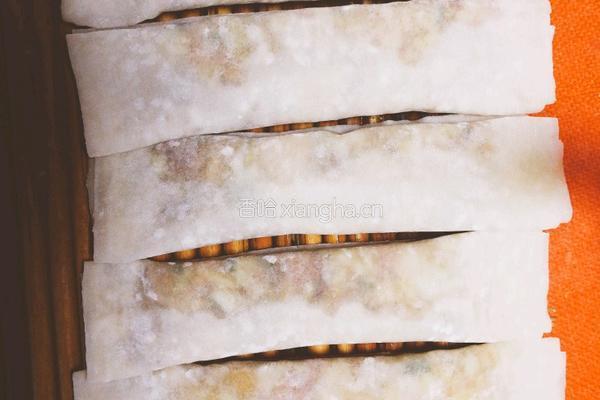 白菜香菇春卷的做法图解2