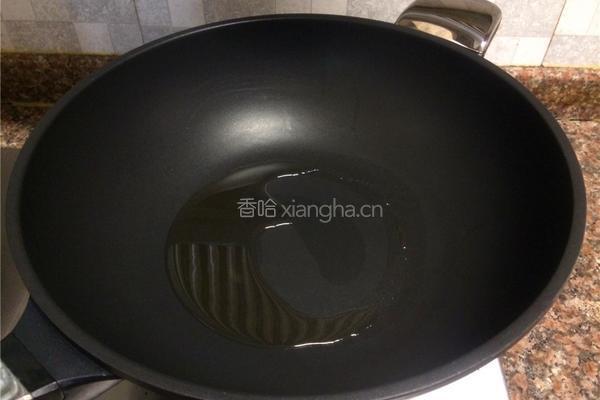 芹菜肉丁的做法图解4