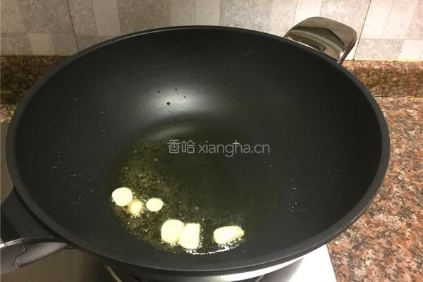 青豆炒蘑菇的做法图解5