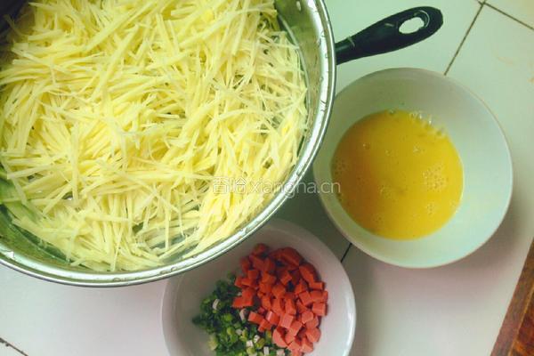 香脆土豆丝饼的做法图解2