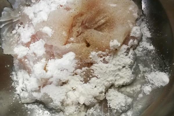 酸汤巴沙鱼的做法图解2