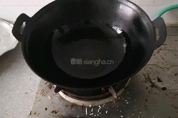 白菜炒鸡蛋的做法图解3