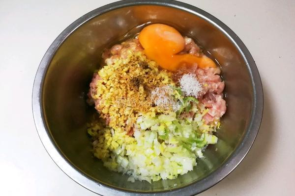 金灿灿的肉圆的做法图解10