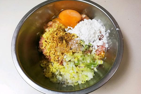 金灿灿的肉圆的做法图解11
