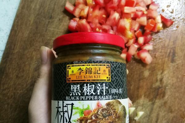 黑椒番茄拌面的做法图解2