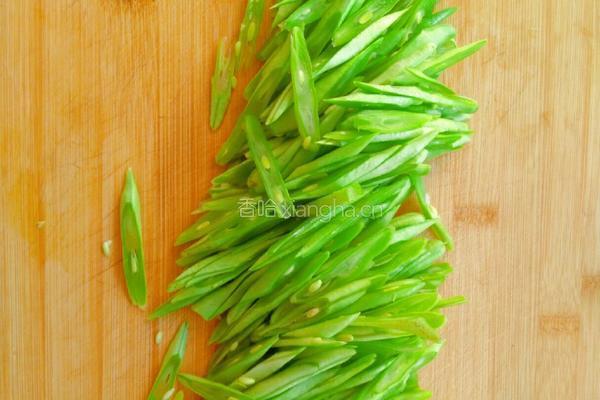 辣炒四季豆的做法图解2