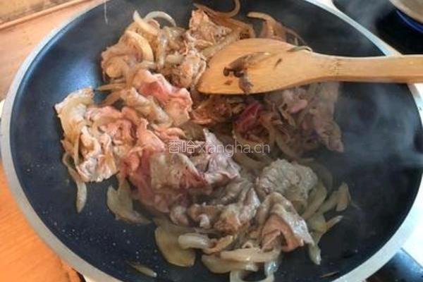泡菜猪肉烩豆腐的做法图解1