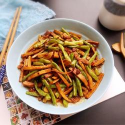 豇豆香干炒肉丝的做法[图]