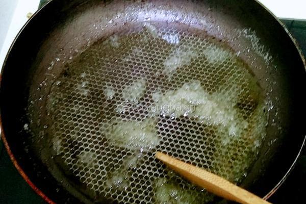 红烧鸡爪王的做法图解5