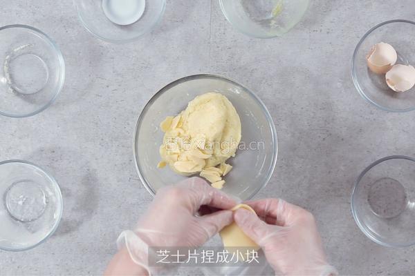 外脆里Q弹-芝士麻薯包的做法图解3