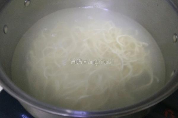 西红柿肉丁面的做法图解1