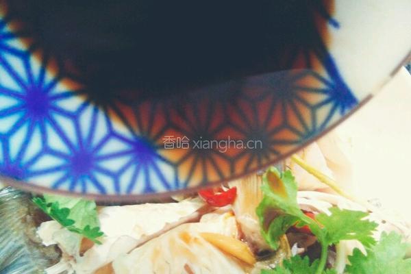 清蒸鲫鱼的做法图解4