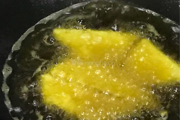 咸蛋黄锅巴的做法图解4
