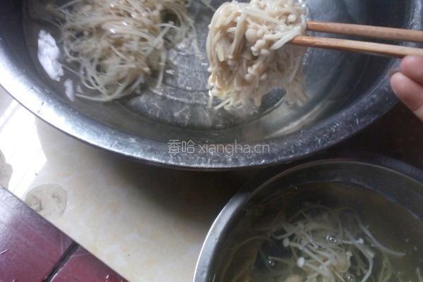 水豆豉拌金针菇的做法图解5