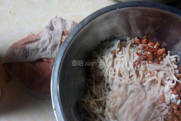 水豆豉拌金针菇的做法图解10