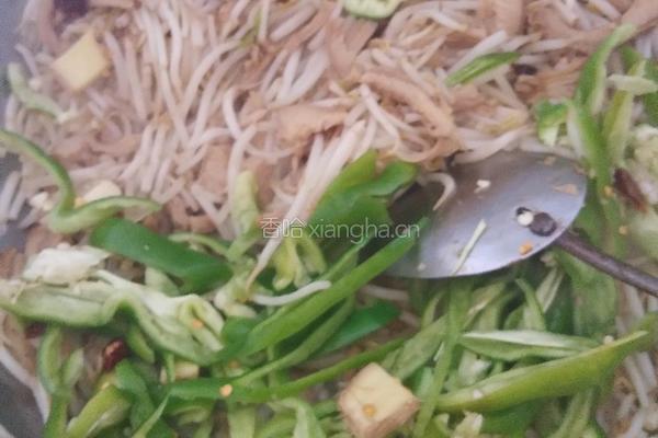 牛肚炒绿豆芽的做法图解6