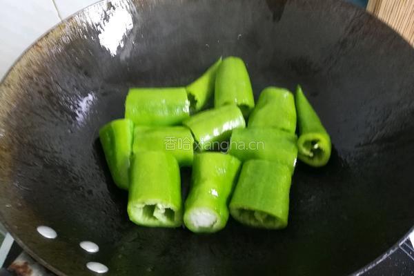 这有一直大老虎～虎皮青椒的做法图解3