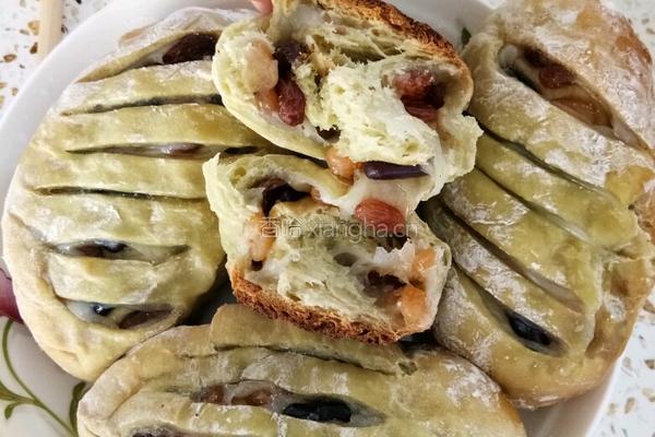 电饭锅版抹茶麻薯欧包的做法图解8