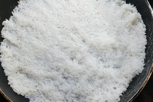 居家自制锅巴粥的做法图解2