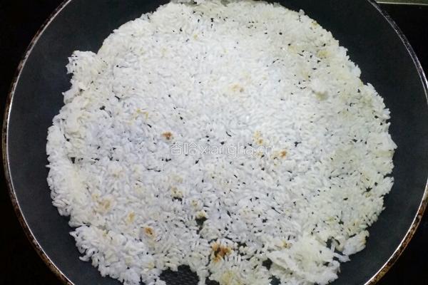 居家自制锅巴粥的做法图解4