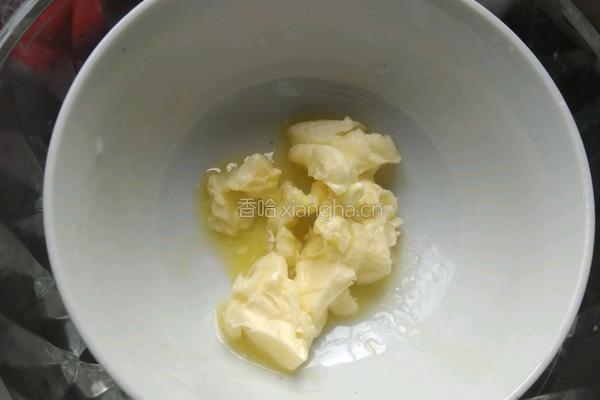 威风蛋糕［六寸］的做法图解2