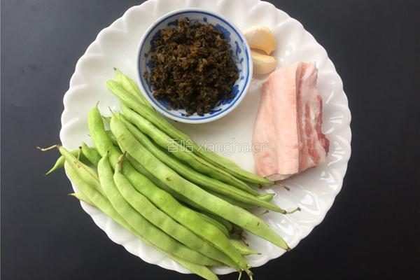 芽菜四季豆的做法图解1