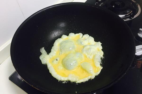 韮菜苗炒鸡蛋的做法图解4