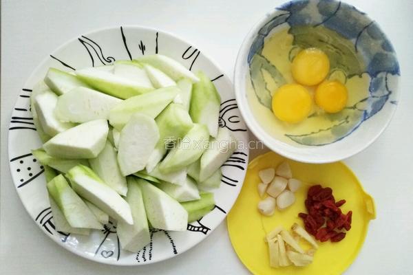 丝瓜炒鸡蛋的做法图解2