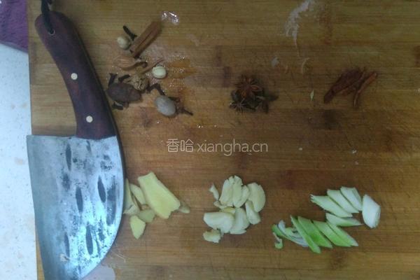 土豆炖牛肉的做法图解2