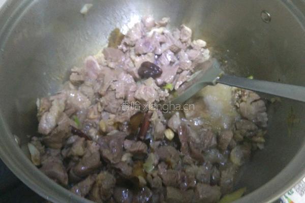 土豆炖牛肉的做法图解5