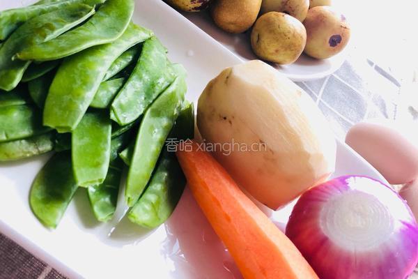 荷兰豆炒藕片的做法图解1