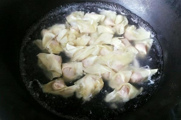 香菇猪肉馄饨的做法图解8